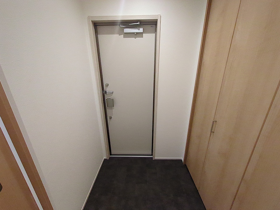 14/30 玄関
