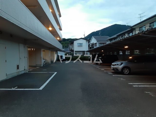 3/5 駐車場