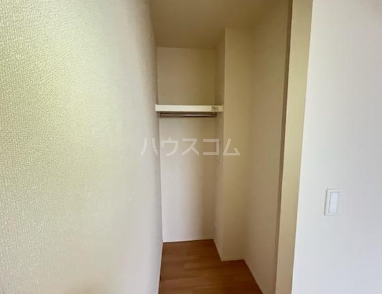 13/30 収納