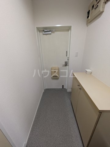 18/30 玄関