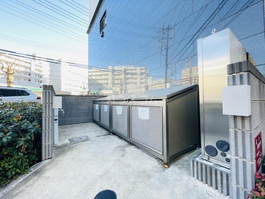 27/29 駐車場