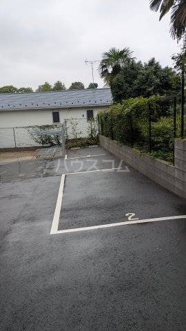 20/27 駐車場