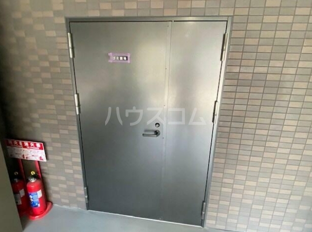 5/18 玄関