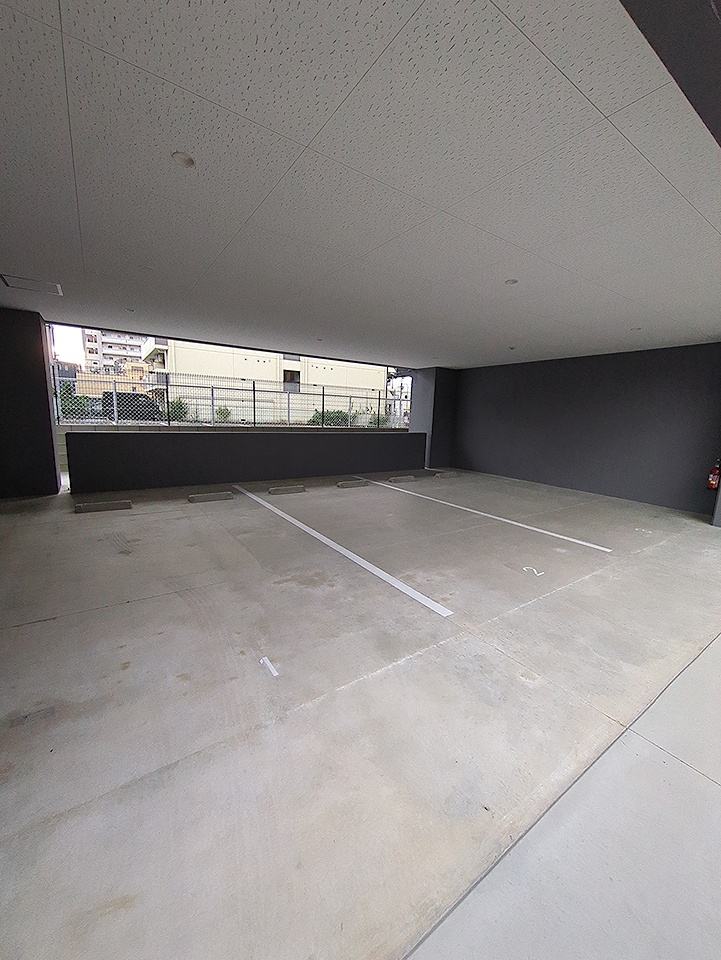 24/30 駐車場