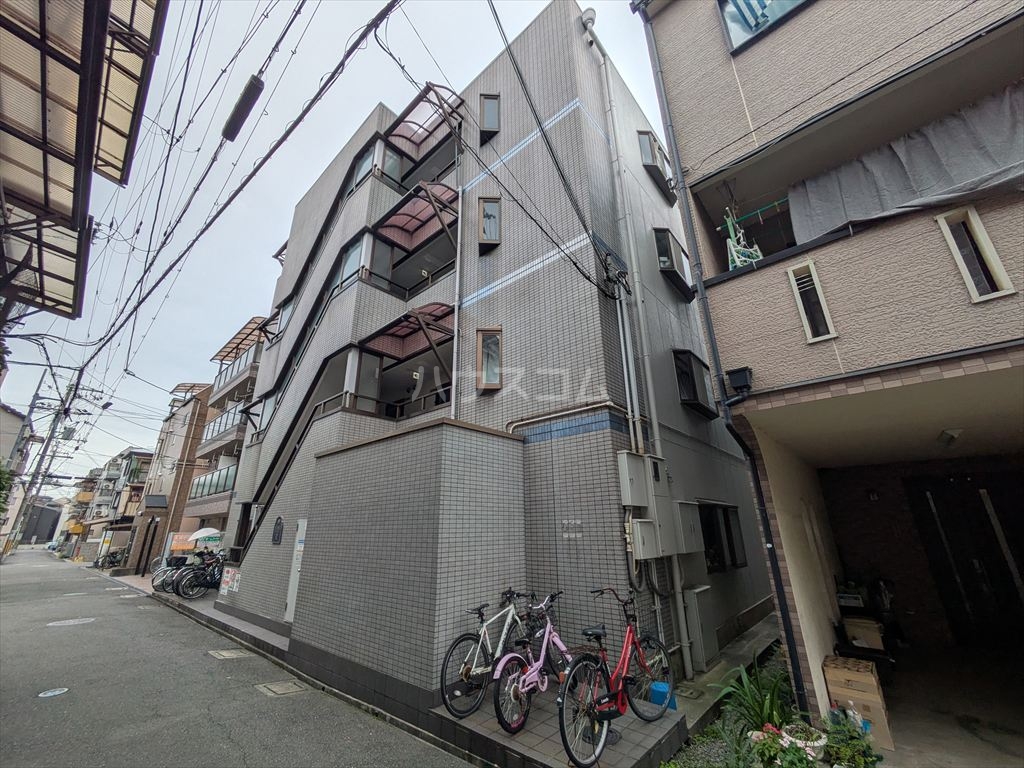 2/30 外観
