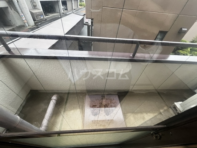 13/19 バルコニー