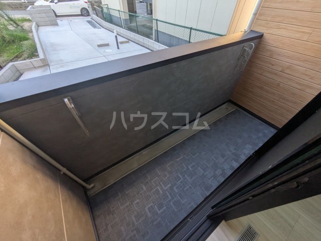 13/22 バルコニー