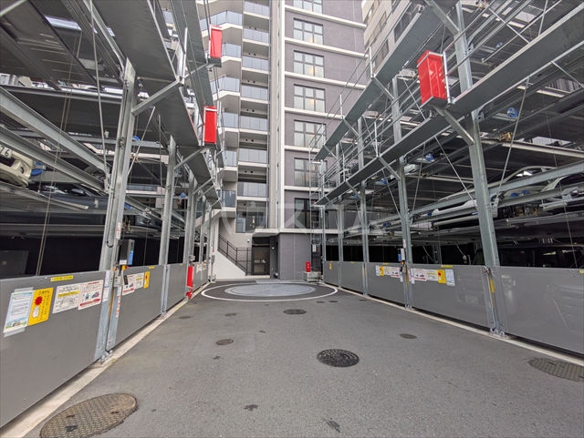 2/7 駐車場