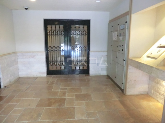 15/25 エントランス