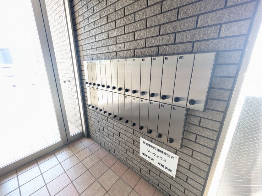 17/18 エントランス