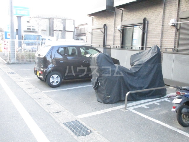 15/18 駐車場