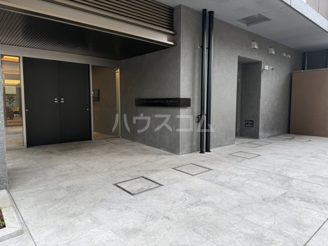 29/30 エントランス