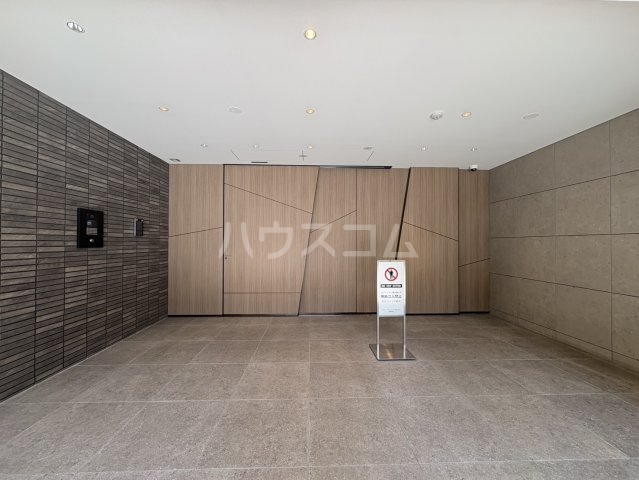 29/30 エントランス