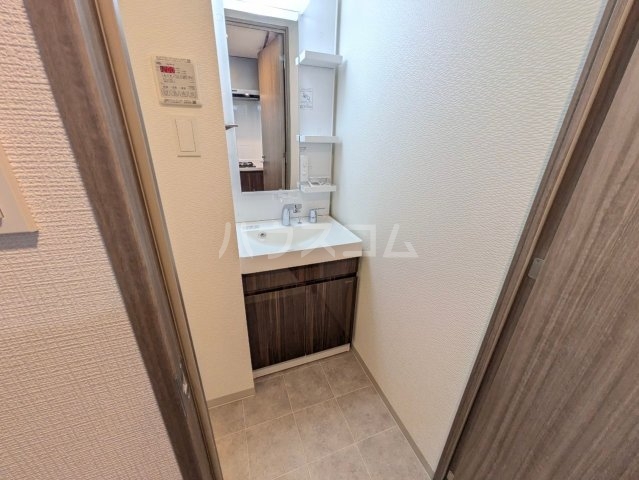 15/30 洗面