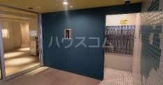 21/30 エントランス