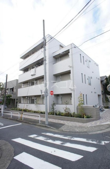 16/26 エントランス
