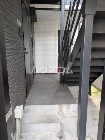 2/5 エントランス