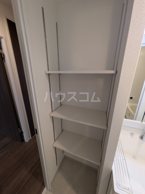 13/30 収納
