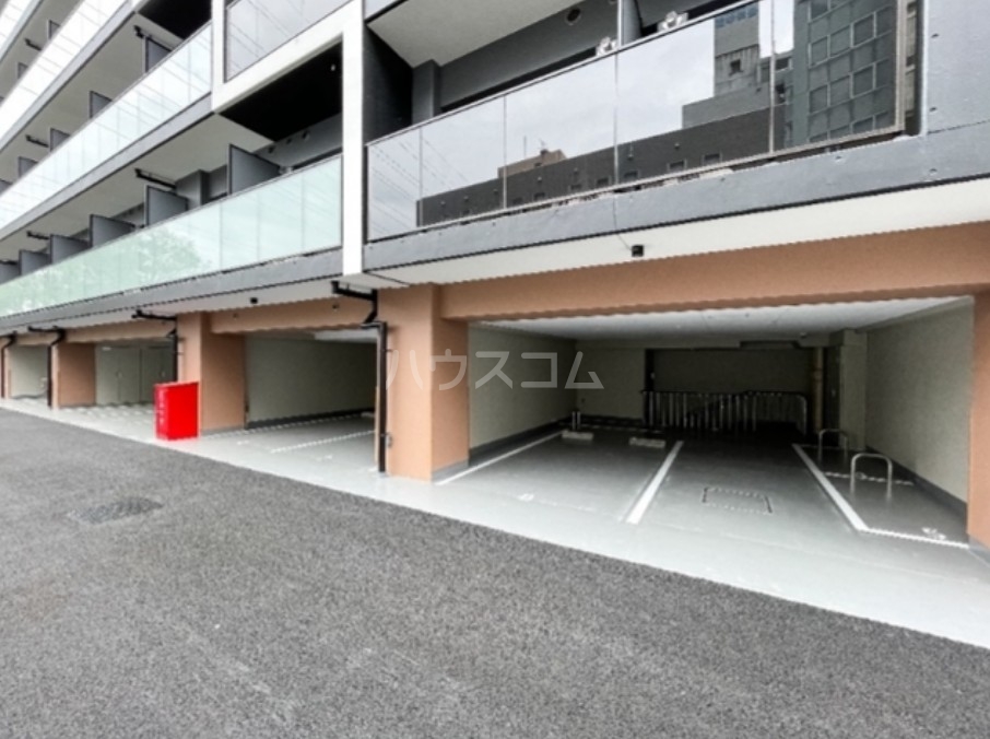 21/22 駐車場