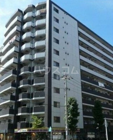 2/2 エントランス