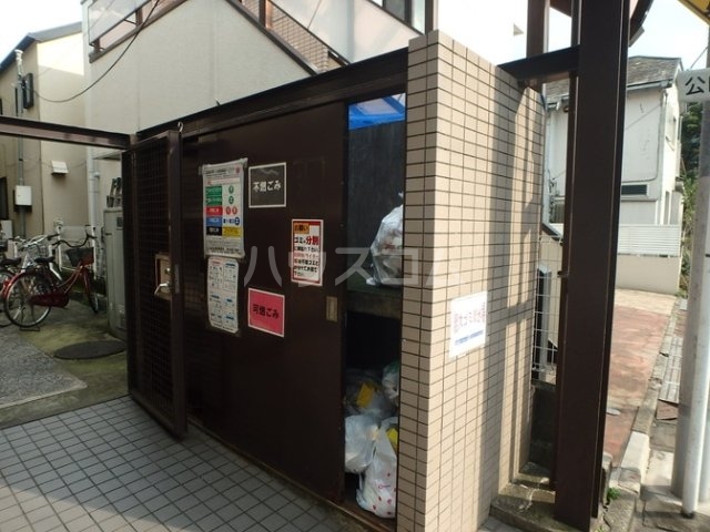 15/18 エントランス