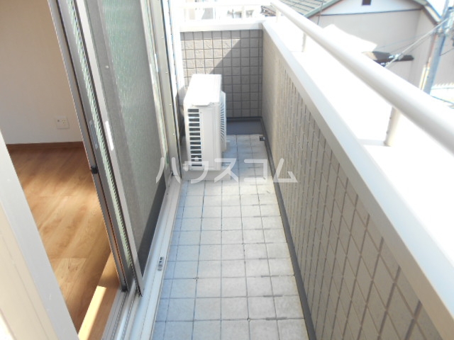 20/30 バルコニー