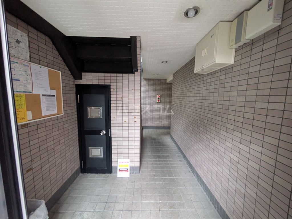 29/30 エントランス