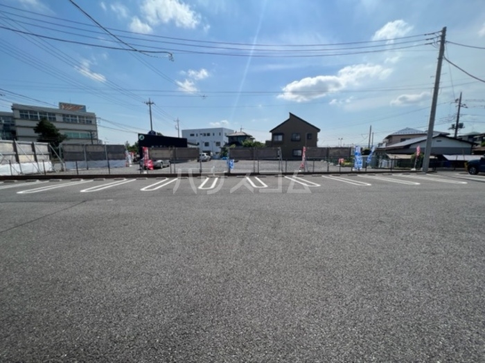 18/26 駐車場
