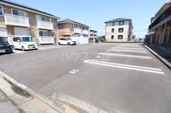 2/4 駐車場