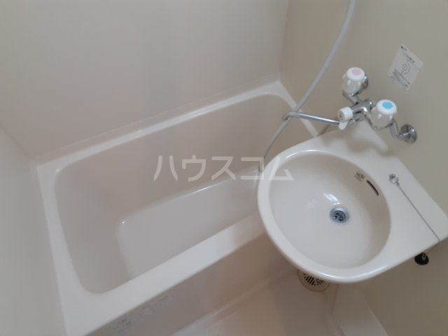 14/30 浴室