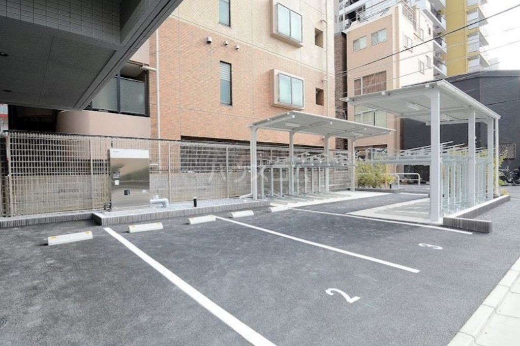 13/15 駐車場