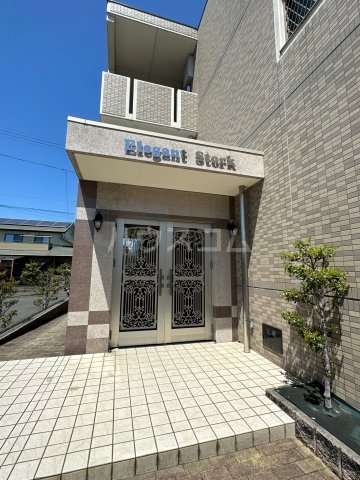 24/29 エントランス