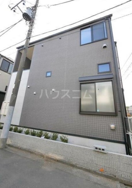 2/8 外観