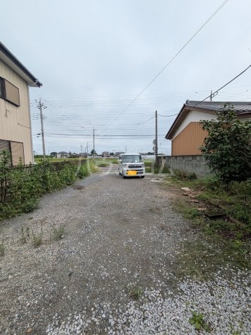2/3 駐車場