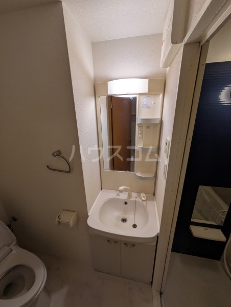 13/30 洗面