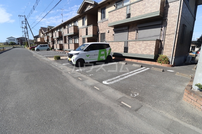 2/7 駐車場