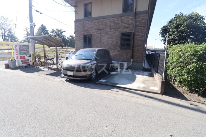26/30 駐車場