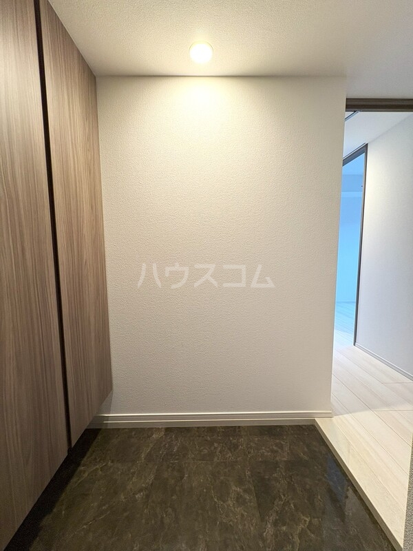 13/29 玄関