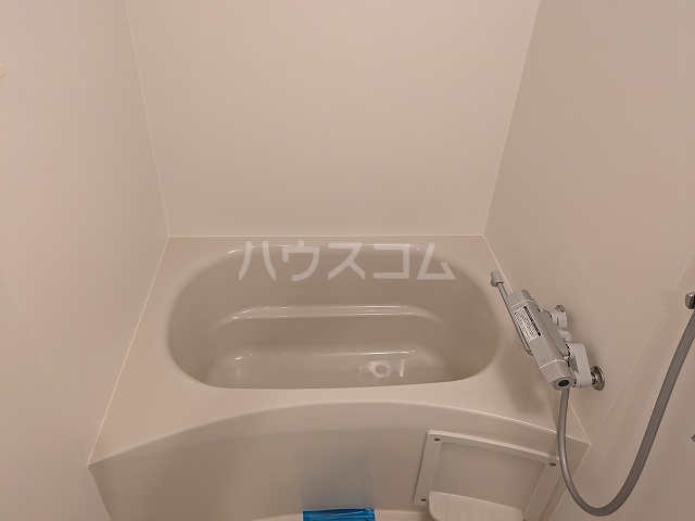 13/30 浴室