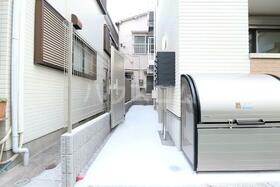 16/20 エントランス