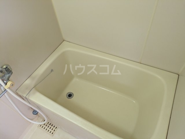 13/30 浴室