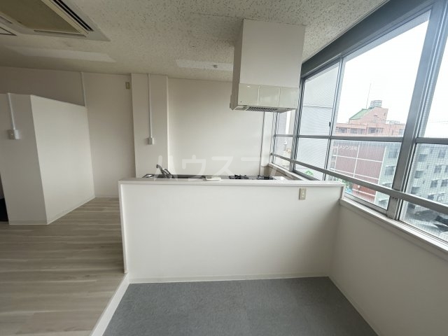 16/30 キッチン