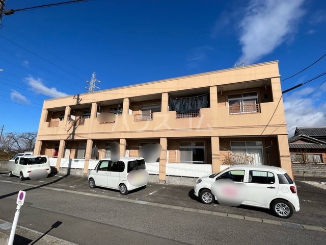2/5 駐車場