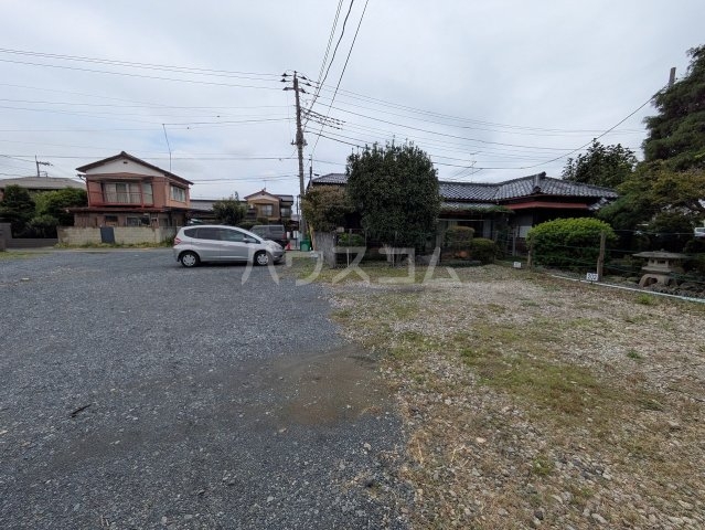 2/3 駐車場