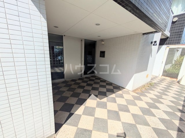 3/6 エントランス