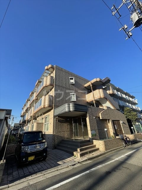 2/4 外観