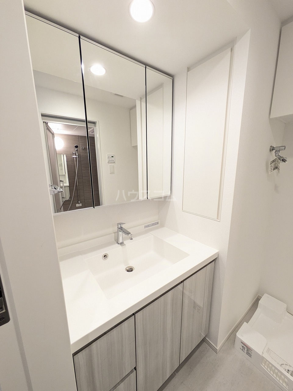 18/30 洗面