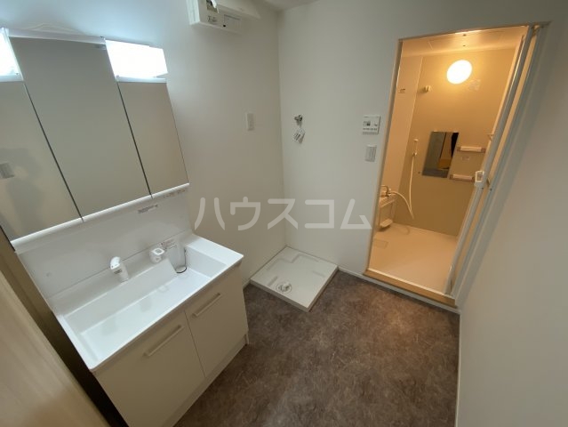 13/30 洗面