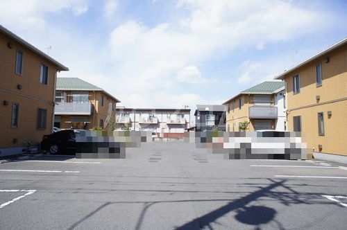 22/26 駐車場