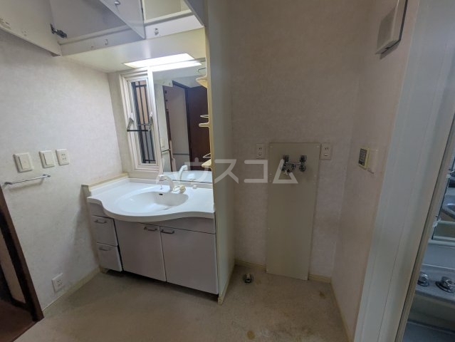 17/30 洗面